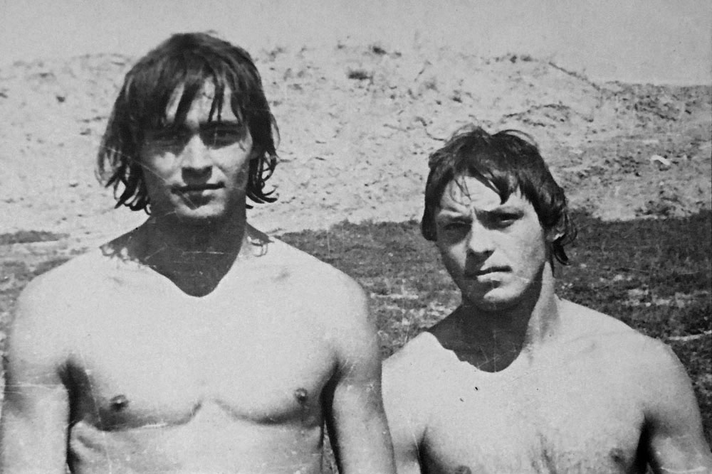 1976