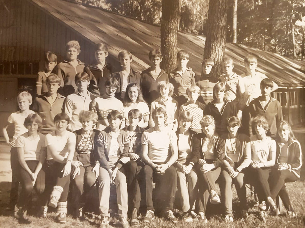 1977