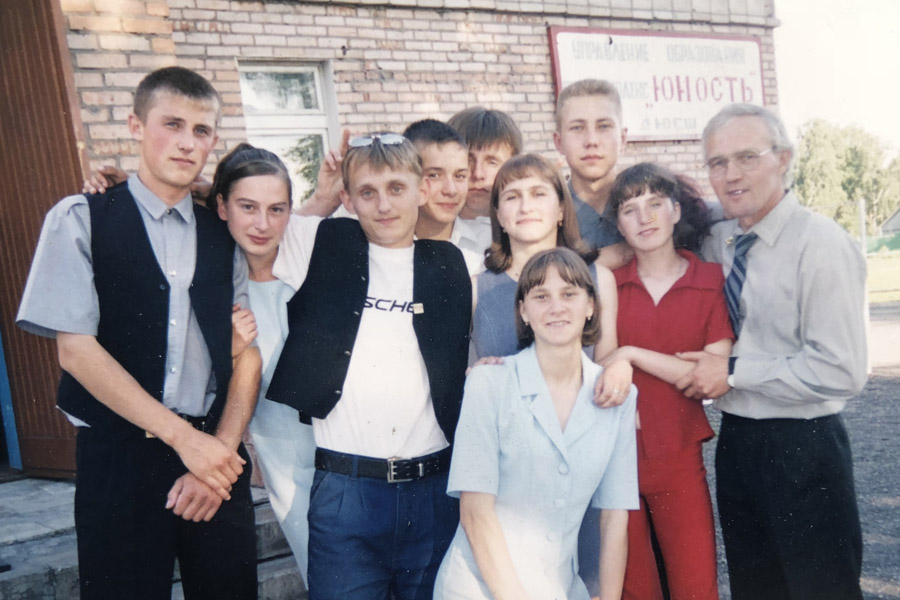 2002